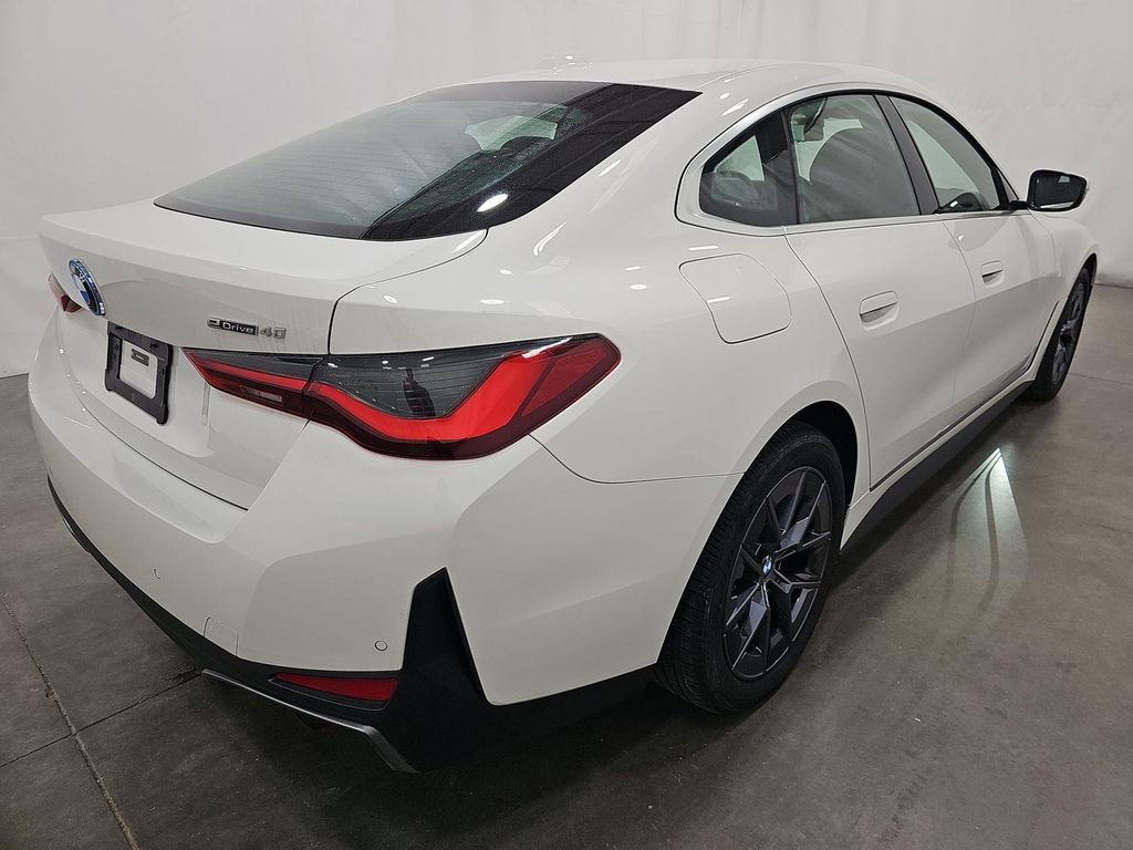 Used 2025 BMW i4 eDrive40 RWD image 2