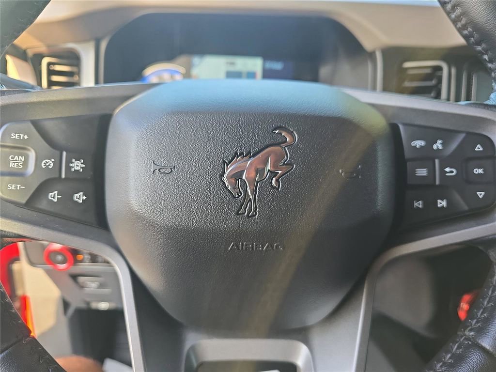 Used 2023 Ford Bronco Wildtrak image 25