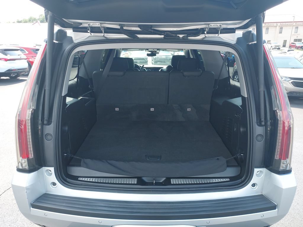 Used 2020 Cadillac Escalade ESV Luxury AWD/4WD image 9