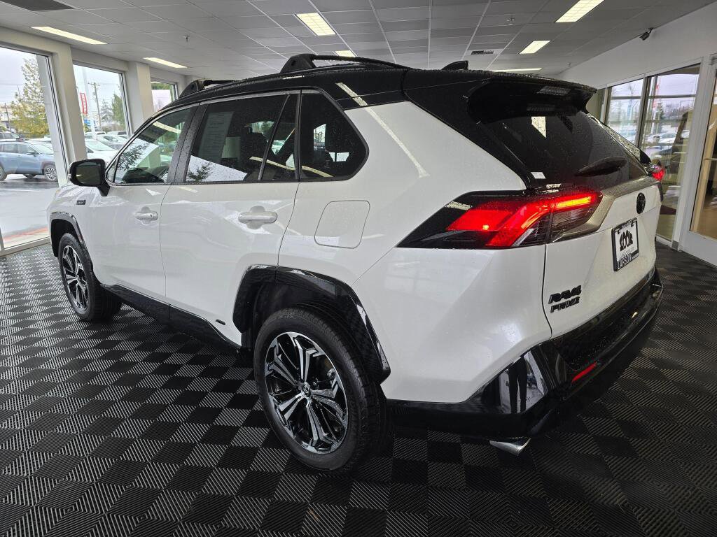 Used 2024 Toyota RAV4 XSE w/ Weather Package image 6