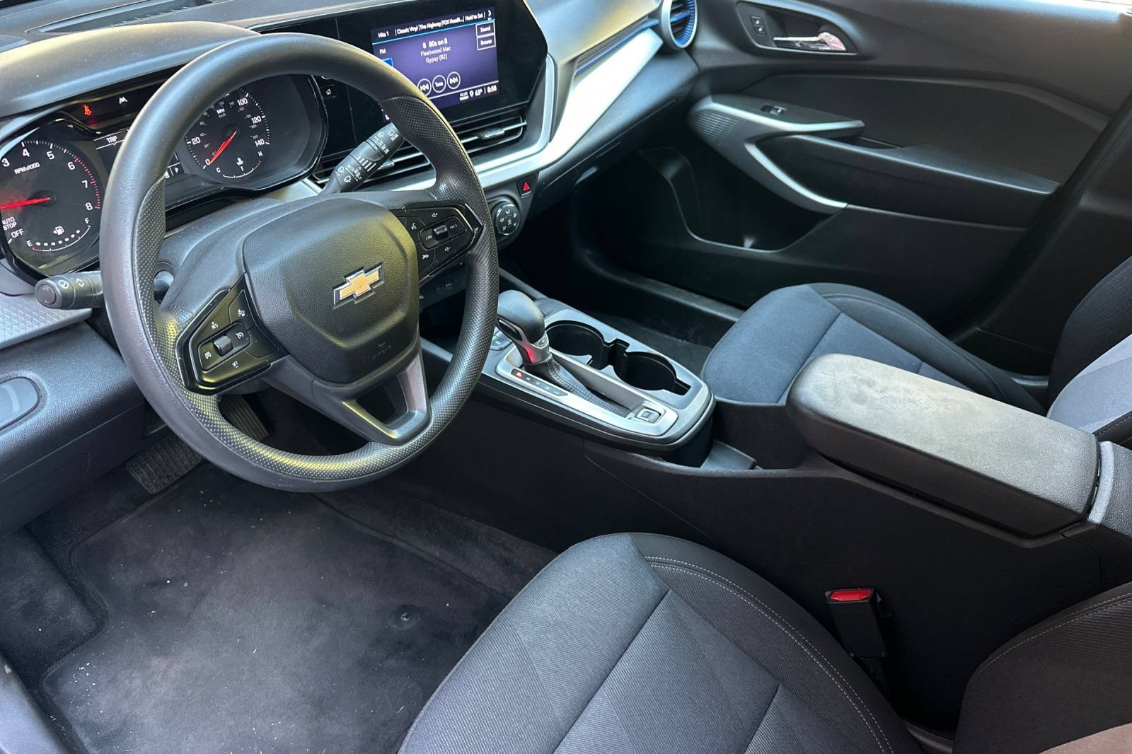 Used 2024 Chevrolet Trax LS FWD image 10