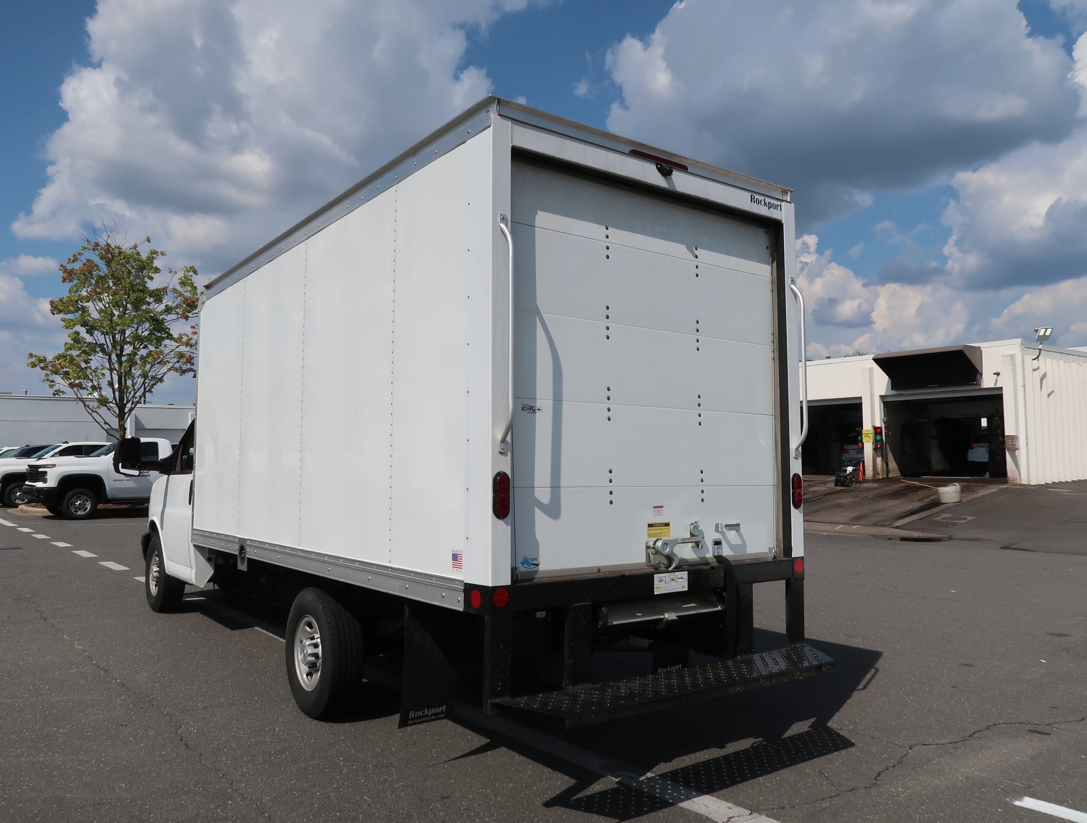 Used 2023 Chevrolet Express 3500 w/ Power Convenience Package RWD image 9