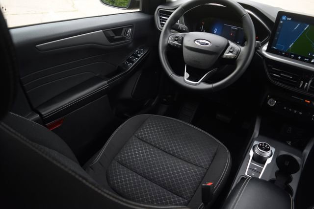Used 2024 Ford Escape Active w/ Tech Pack #1 FWD image 2