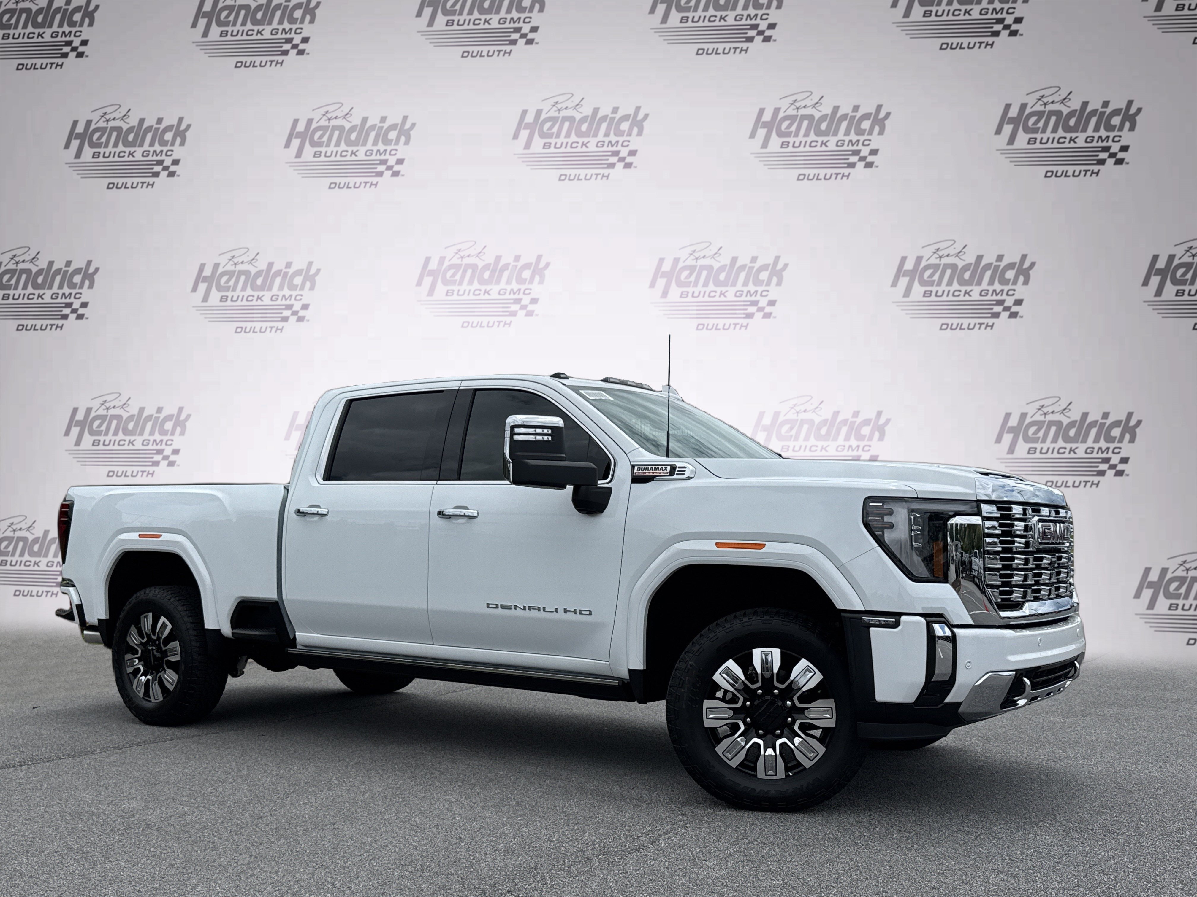 New 2026 GMC Sierra 2500 Denali w/ Denali Reserve Package AWD/4WD image 3