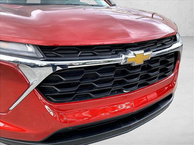 Used 2024 Chevrolet Trax LS FWD image 29