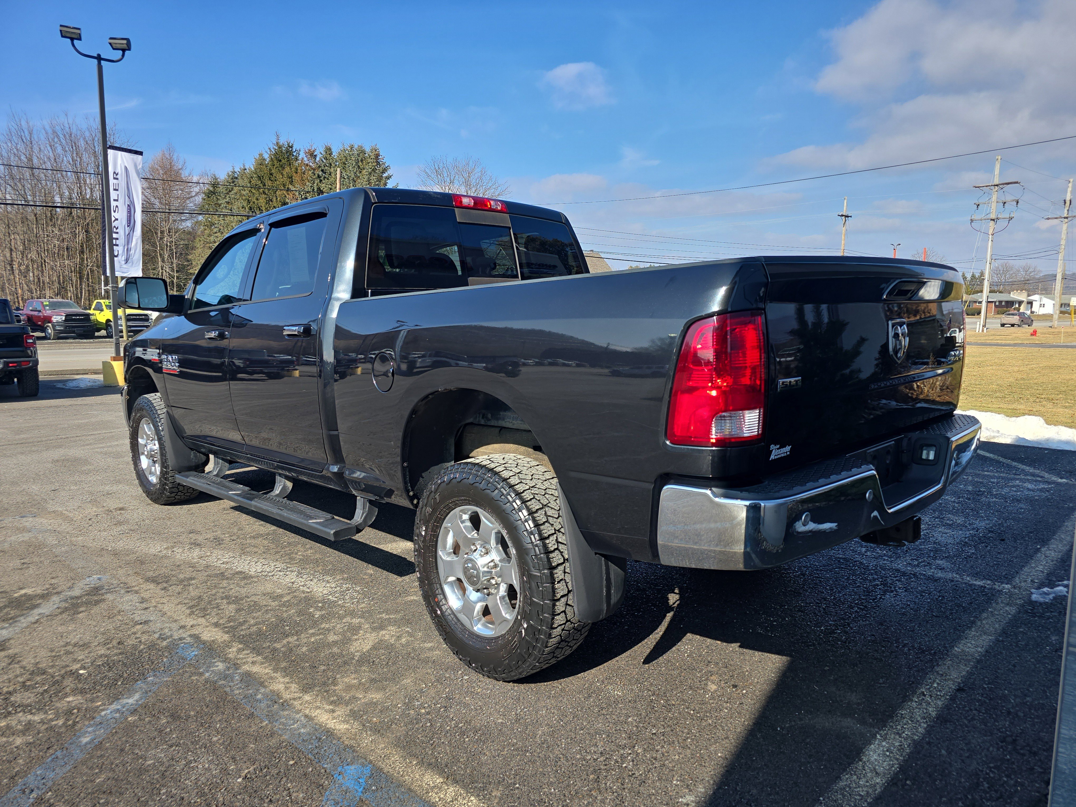 Used 2017 RAM 2500 SLT w/ Snow Chief Group image 6