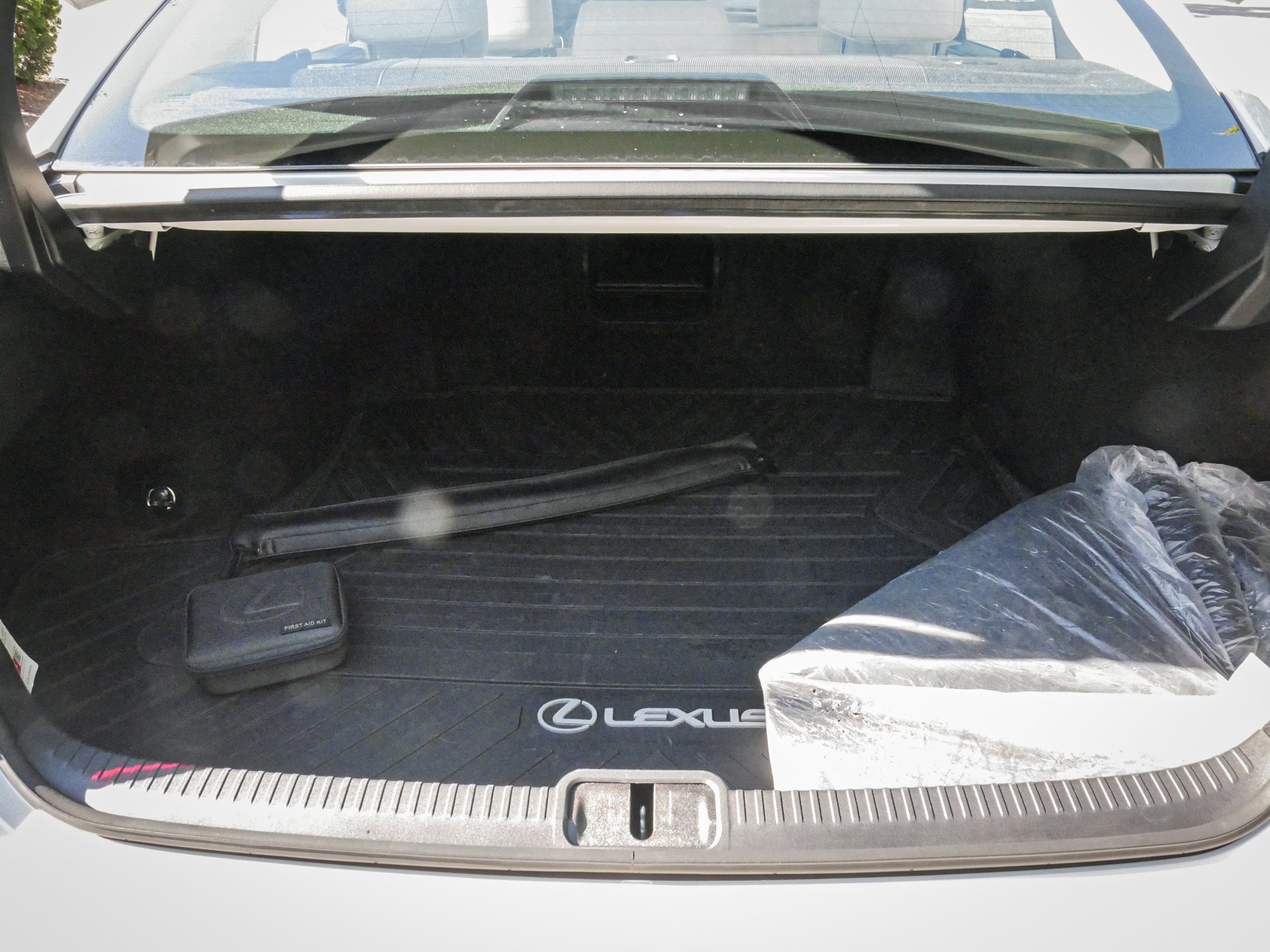 Used 2024 Lexus ES 350 w/ Premium Package FWD image 32