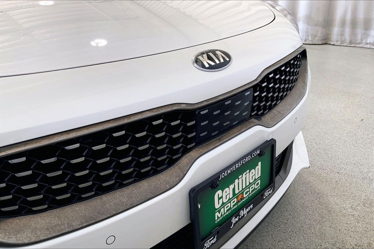 Used 2021 Kia Stinger GT1 RWD image 30