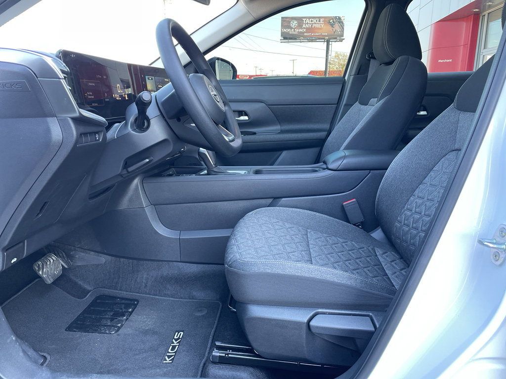 Certified 2025 Nissan Kicks SV w/ SV Premium Package image 10