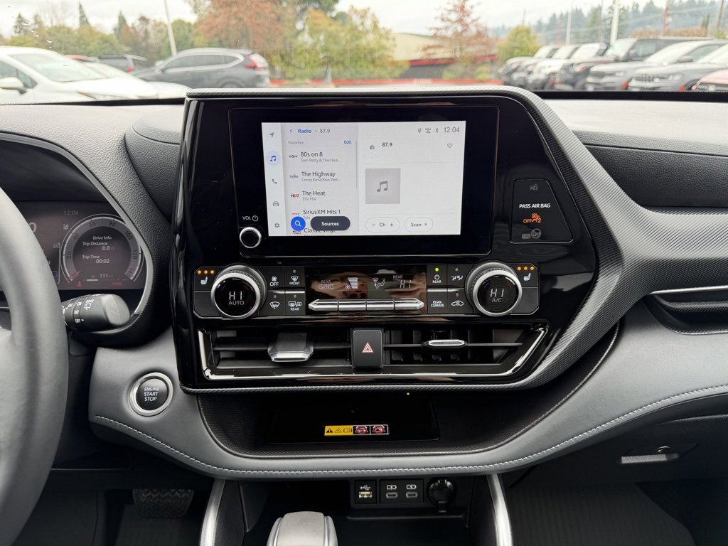 Used 2025 Toyota Highlander XSE image 21