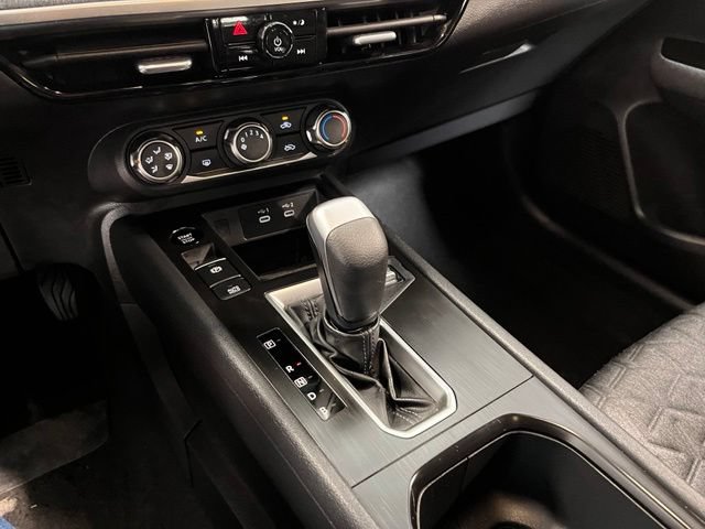 Used 2025 Nissan Kicks SV FWD image 29