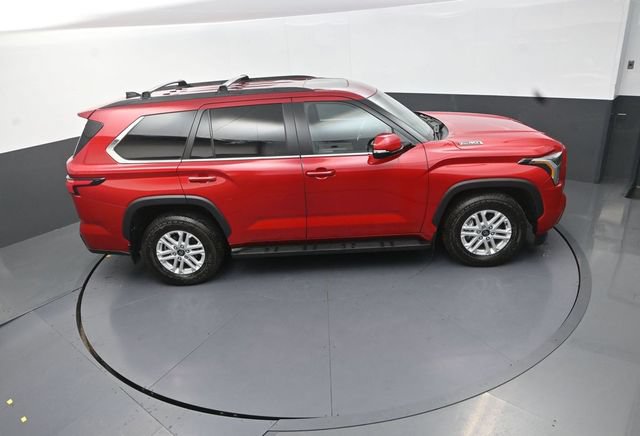 Used 2026 Toyota Sequoia SR5 w/ SR5 Premium Package AWD/4WD image 30
