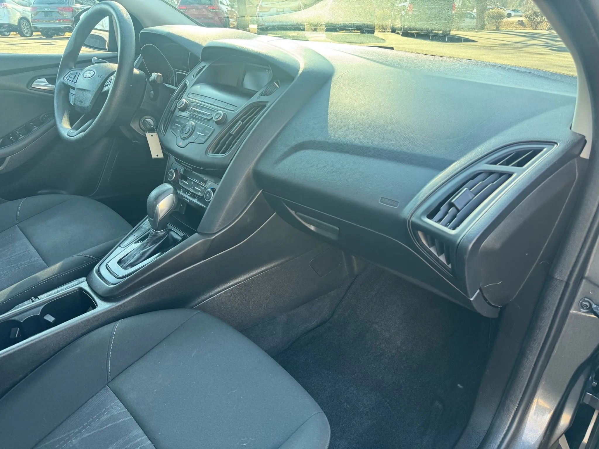 Used 2018 Ford Focus SE image 24