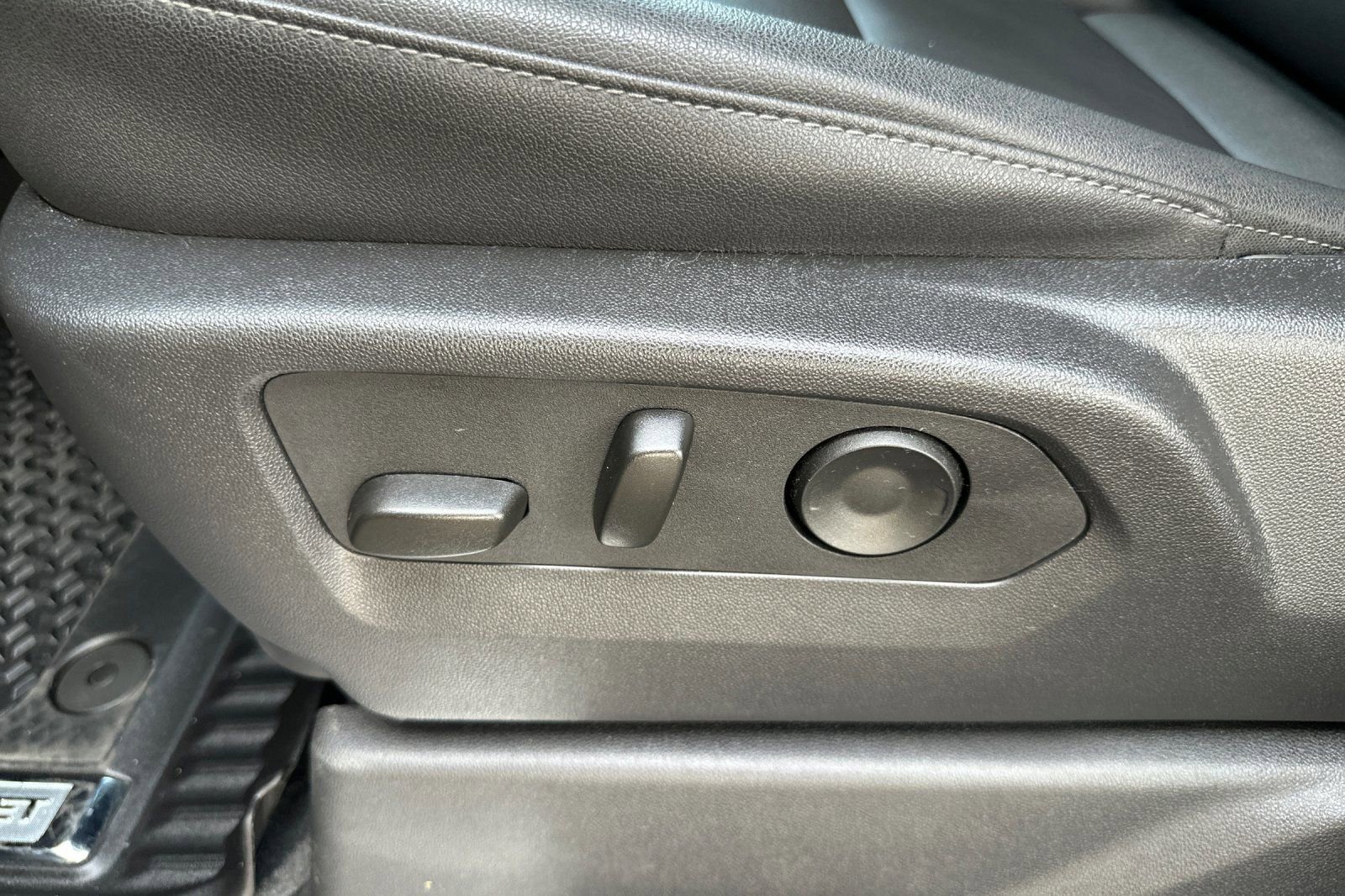 Certified 2025 Chevrolet Silverado 1500 RST w/ Convenience Package II image 12