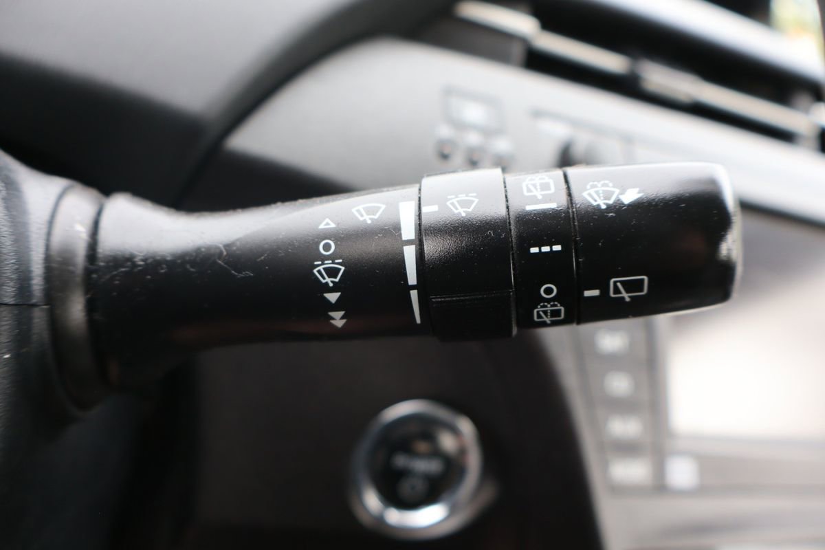 Used 2010 Toyota Prius Three FWD image 32