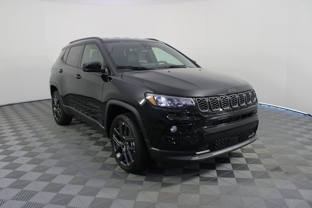 New 2026 Jeep Compass Limited w/ Limited Altitude Pack image 24
