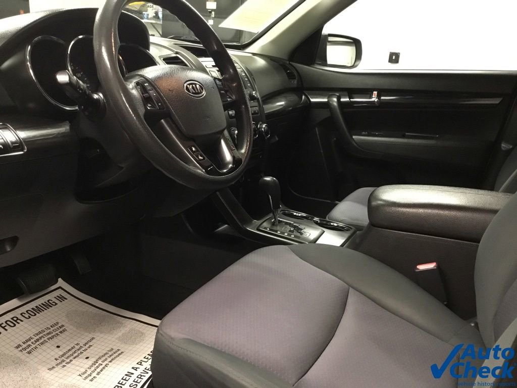Used 2013 Kia Sorento LX w/ Convenience Pkg image 20