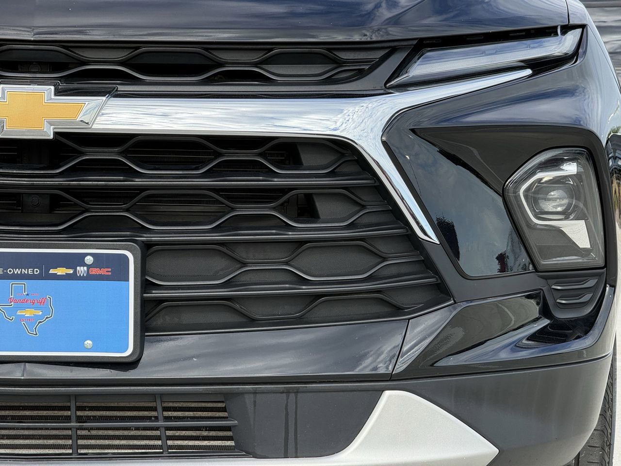 Used 2024 Chevrolet Blazer LT w/ Convenience Package image 9