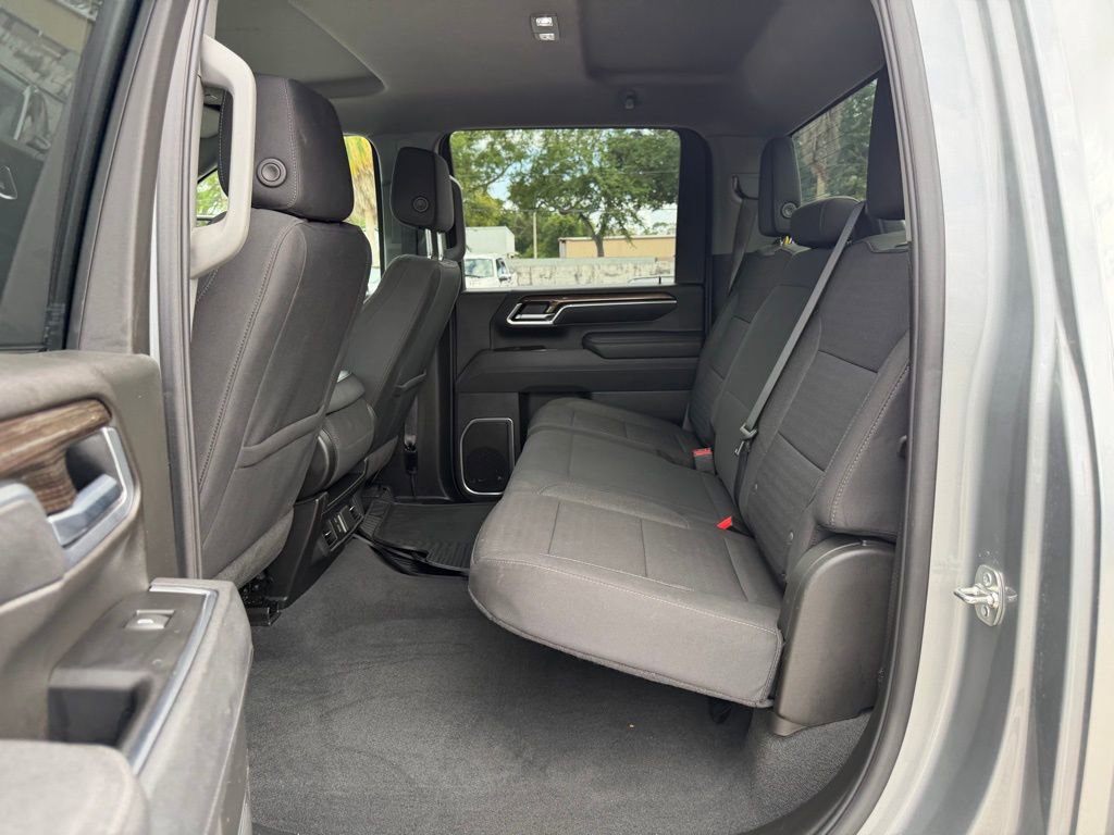 Used 2025 Chevrolet Silverado 2500 LT w/ Convenience Package image 30
