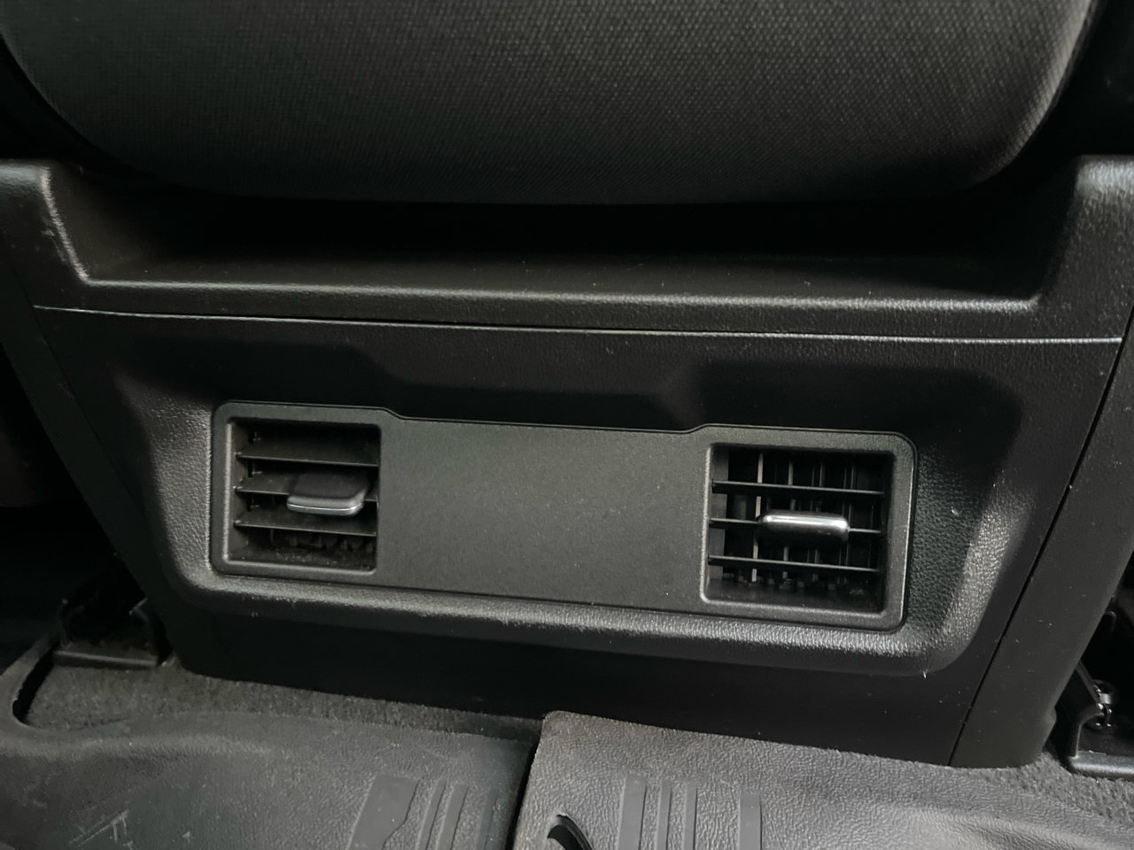 Used 2022 GMC Sierra 3500 Pro w/ Convenience Package image 30