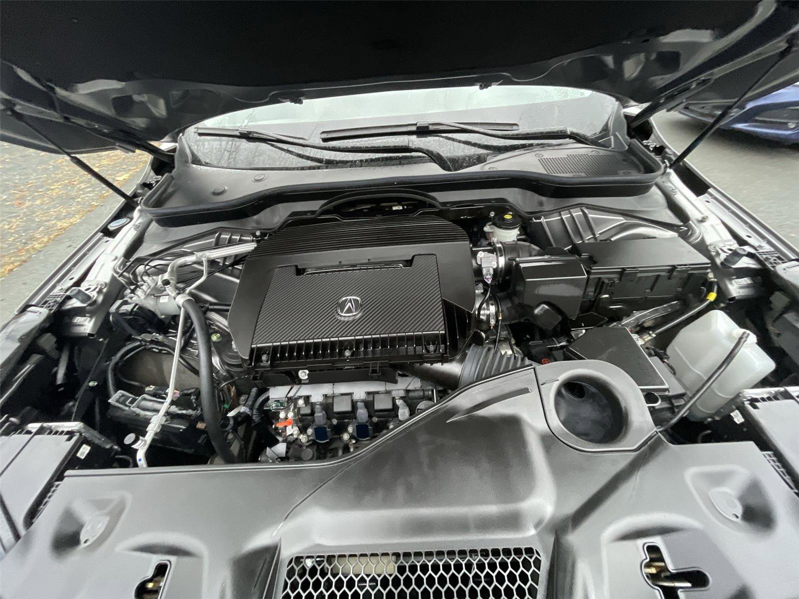 Used 2023 Acura MDX SH-AWD w/ Technology Package image 11