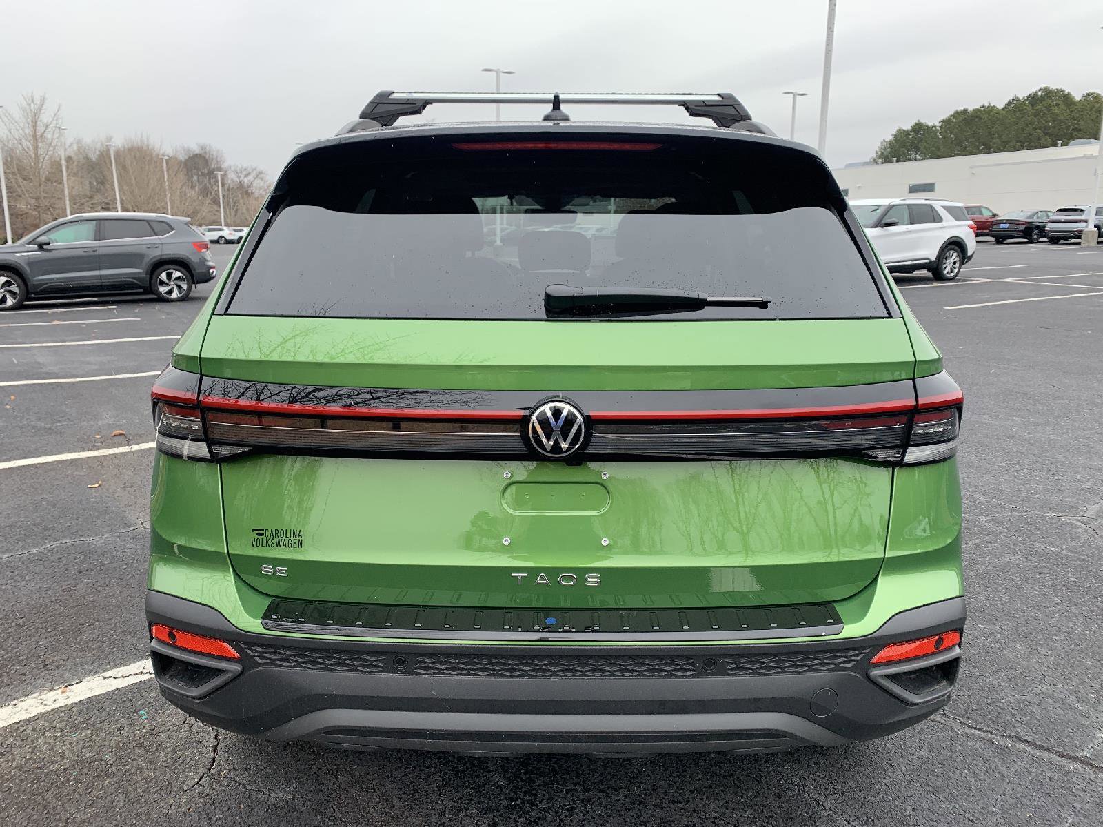 Used 2025 Volkswagen Taos SE w/ Taos Adventure Package (SXB) image 4