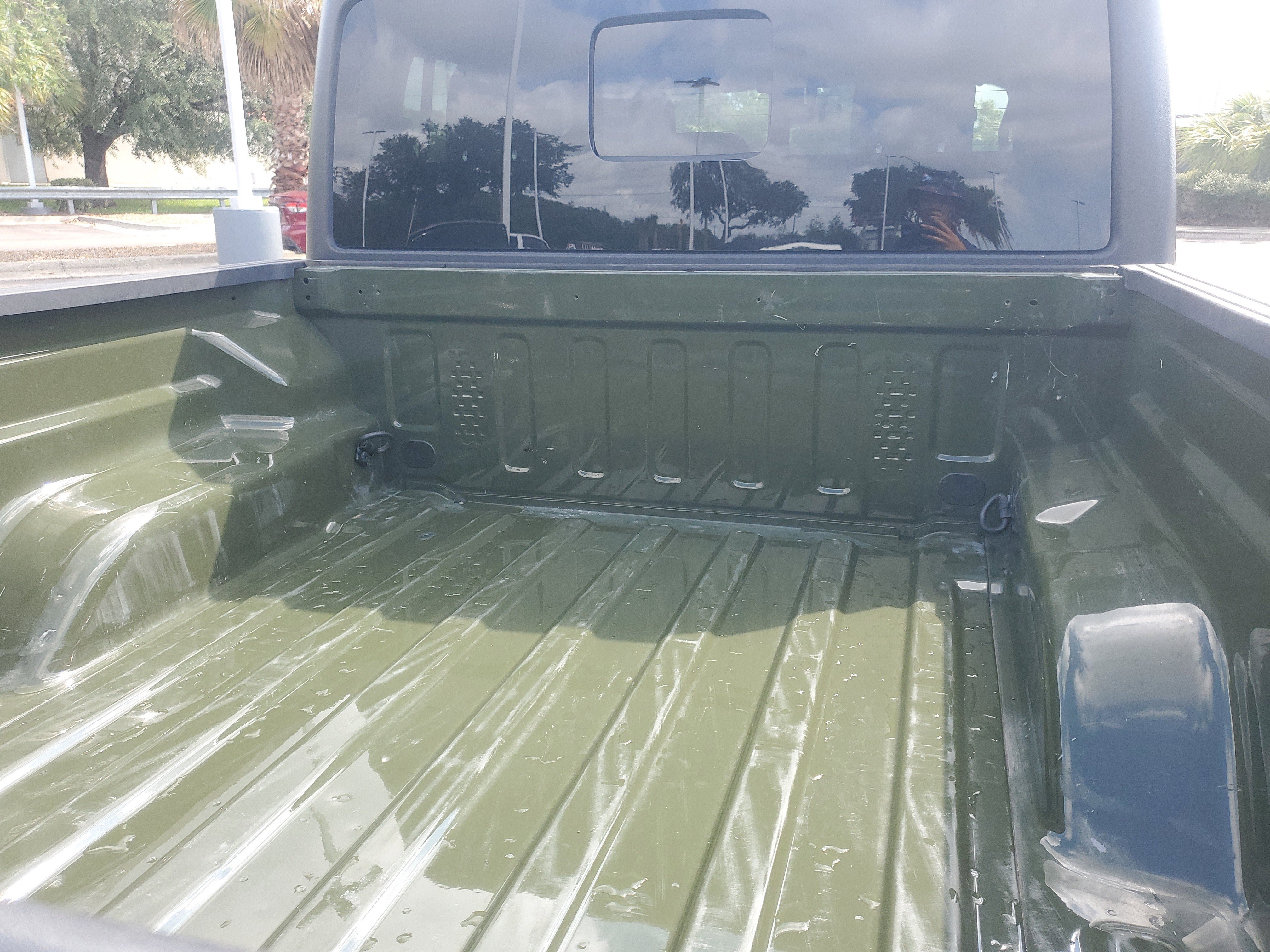 Used 2023 Jeep Gladiator Mojave w/ Cold Weather Group AWD/4WD image 7