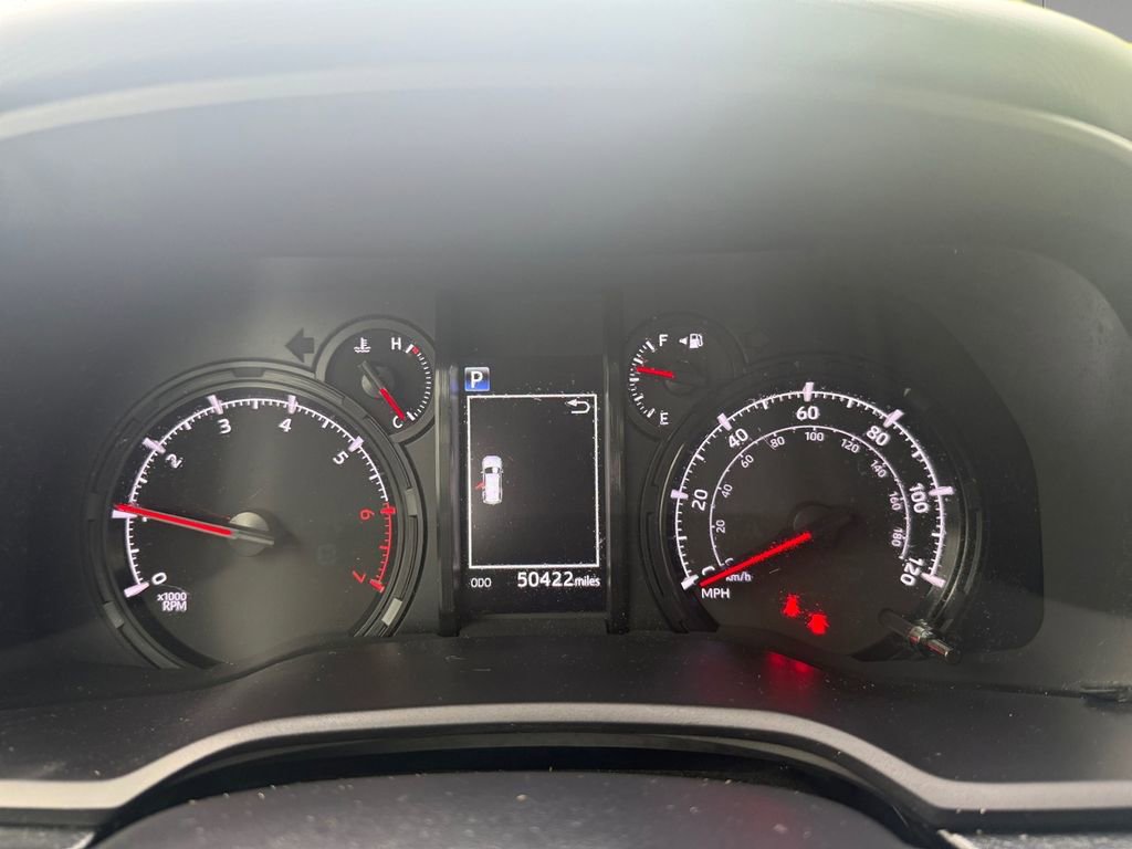 Used 2022 Toyota 4Runner SR5 Premium w/ Moonroof Package AWD/4WD image 14