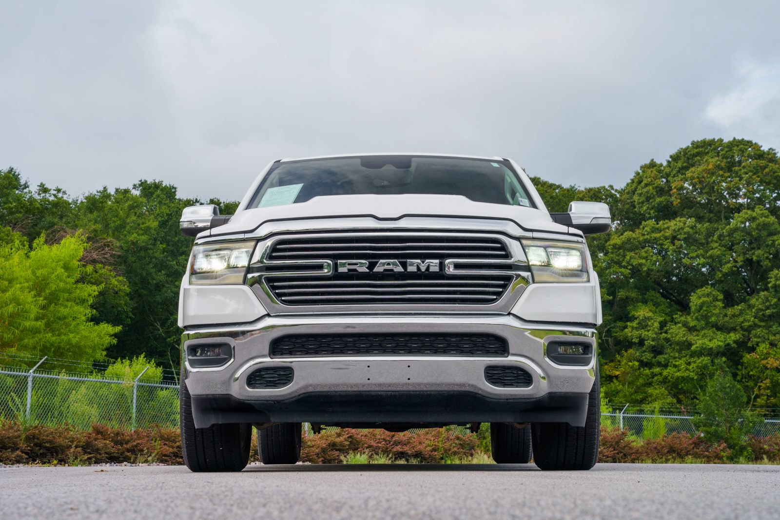 Used 2022 RAM 1500 Laramie AWD/4WD image 4