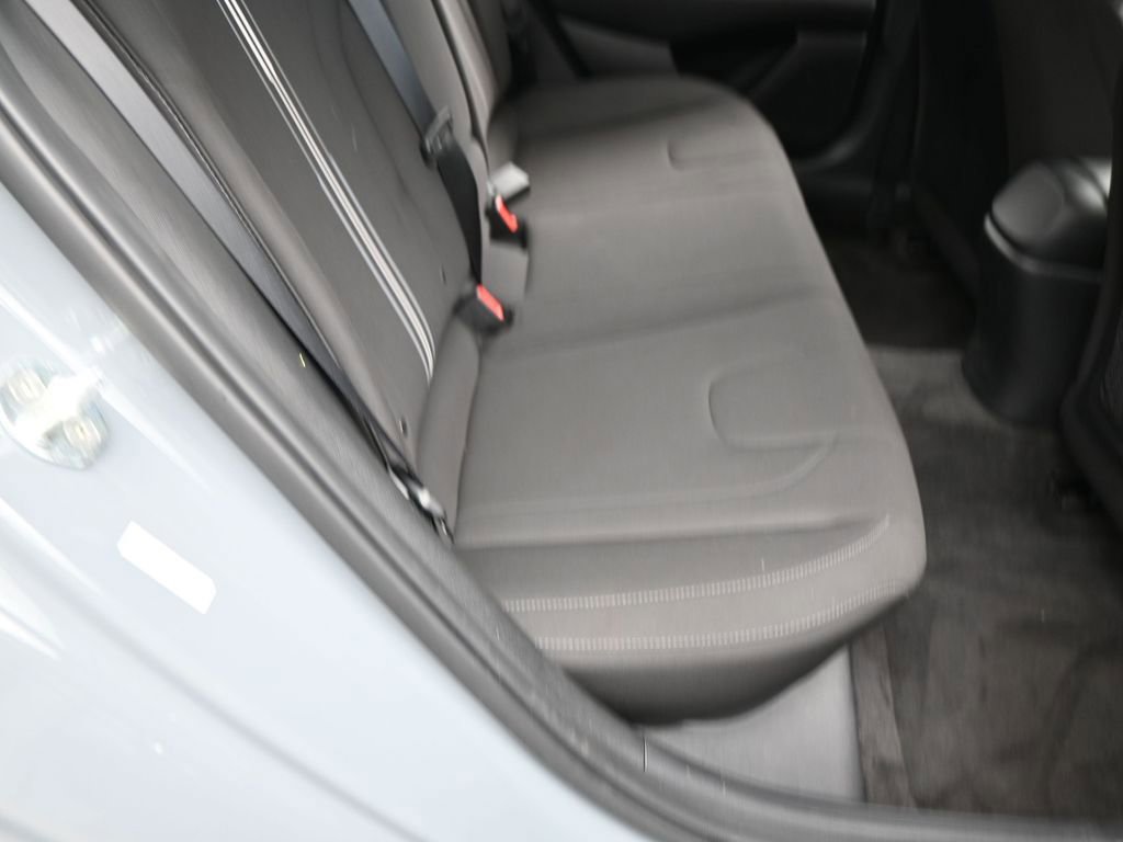 Used 2022 Hyundai Elantra SEL w/ Convenience + Premium Package FWD image 36
