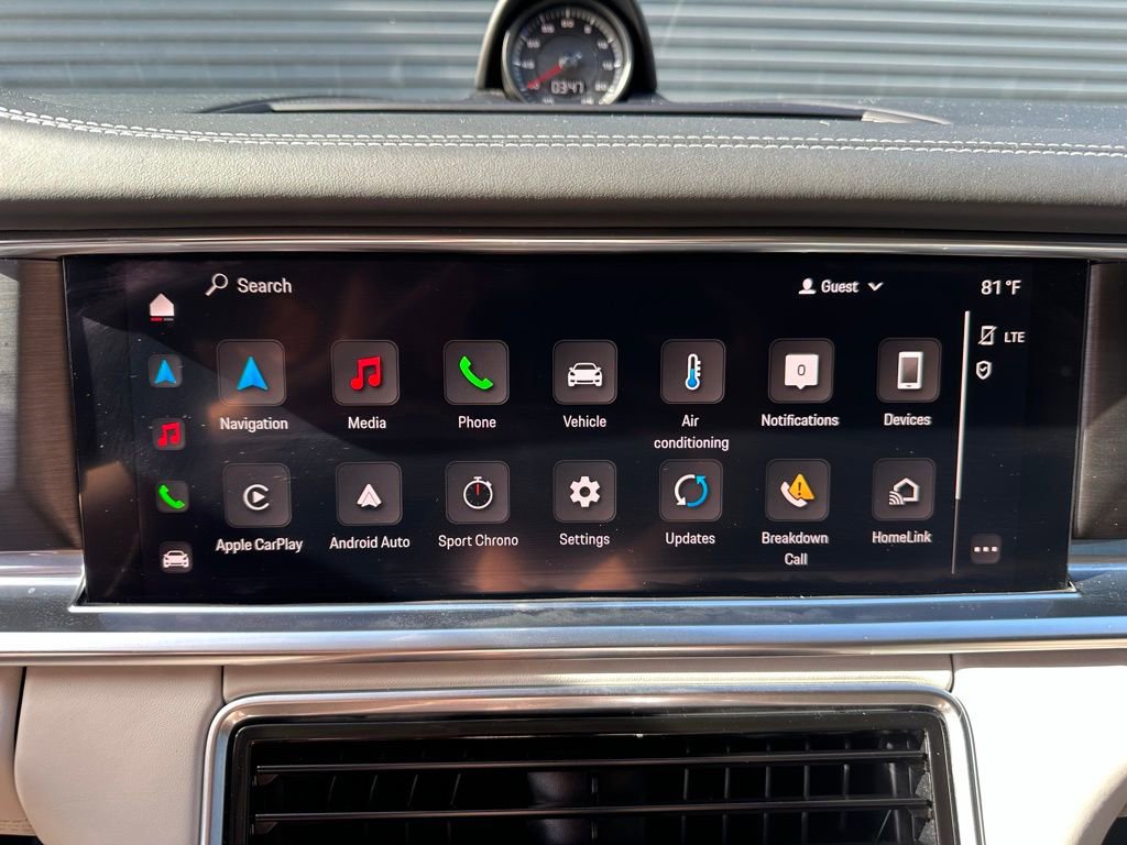 Certified 2023 Porsche Panamera GTS image 29