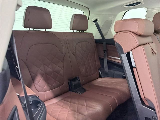 Used 2026 BMW X7 xDrive40i w/ Premium Package image 26