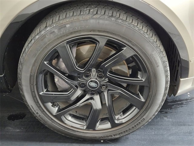 Used 2021 Land Rover Discovery S R-Dynamic image 9