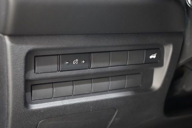 Used 2024 Mitsubishi Outlander SE image 19