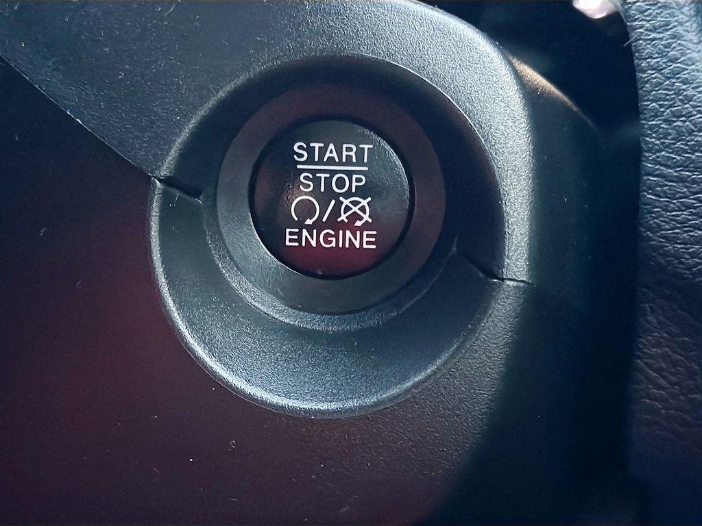 Used 2019 Jeep Compass Sport image 36