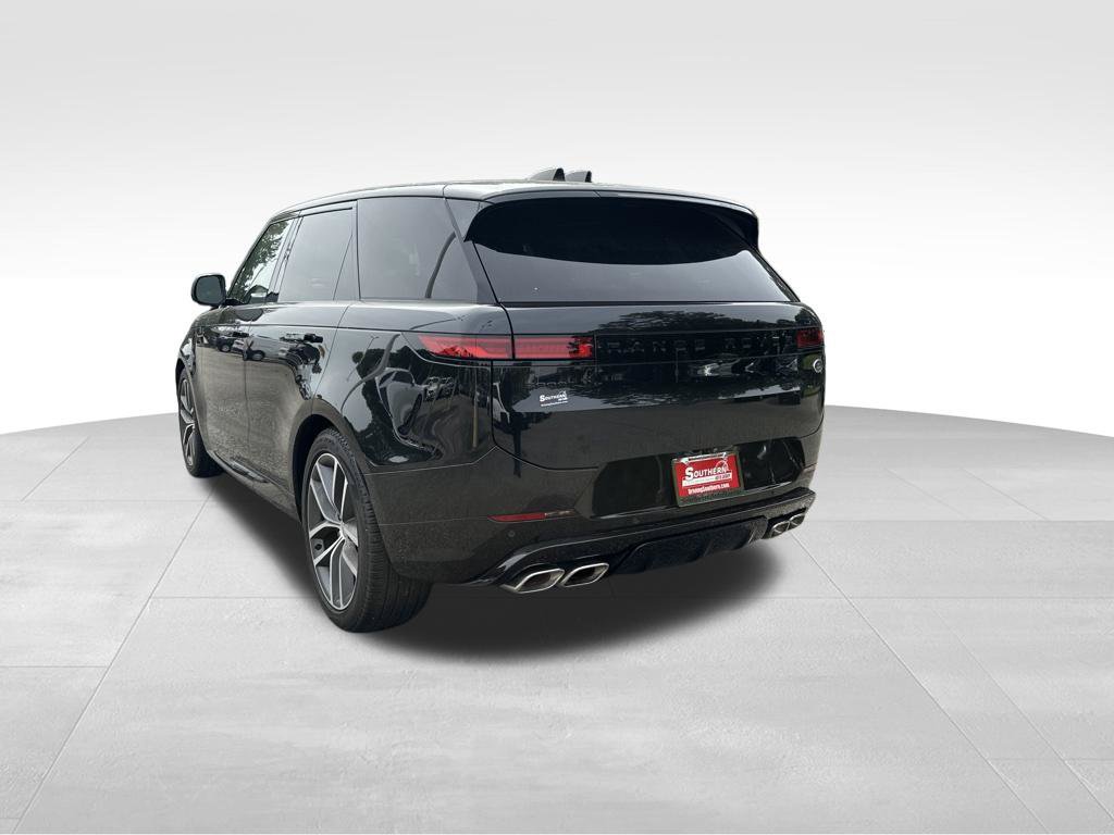Used 2023 Land Rover Range Rover Sport First Edition AWD/4WD image 3