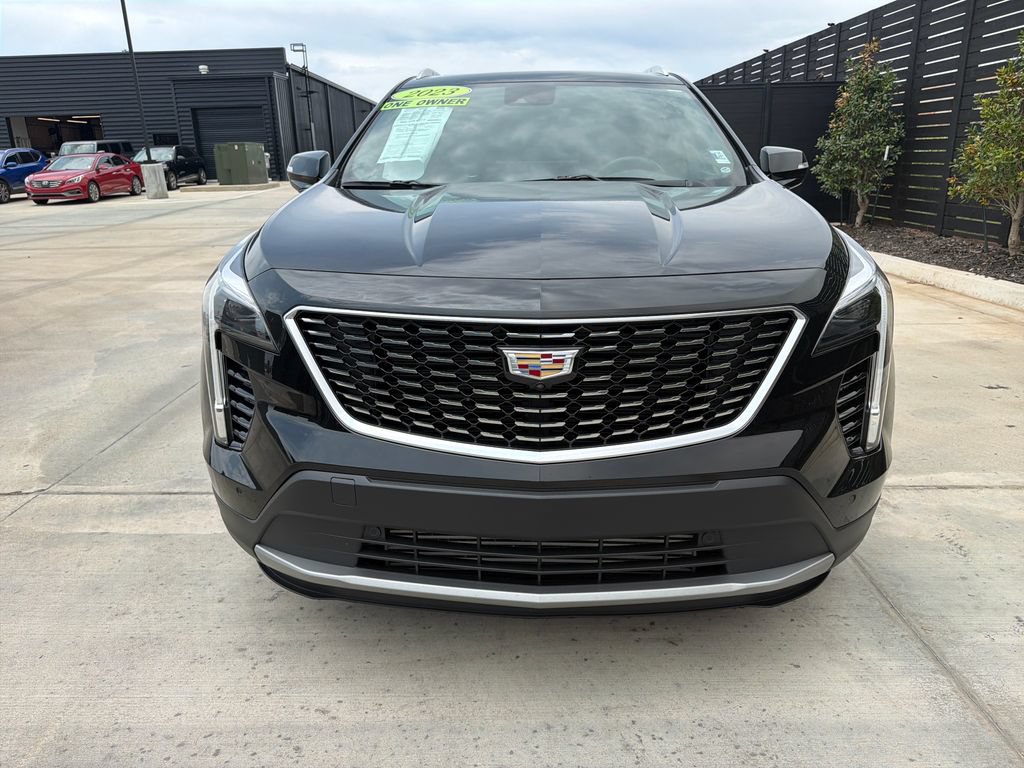 Used 2023 Cadillac XT4 Premium Luxury w/ Technology Package FWD image 8
