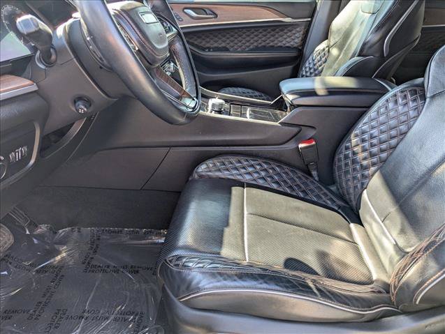 Used 2022 Jeep Grand Cherokee Summit w/ Luxury Tech Group V AWD/4WD image 16