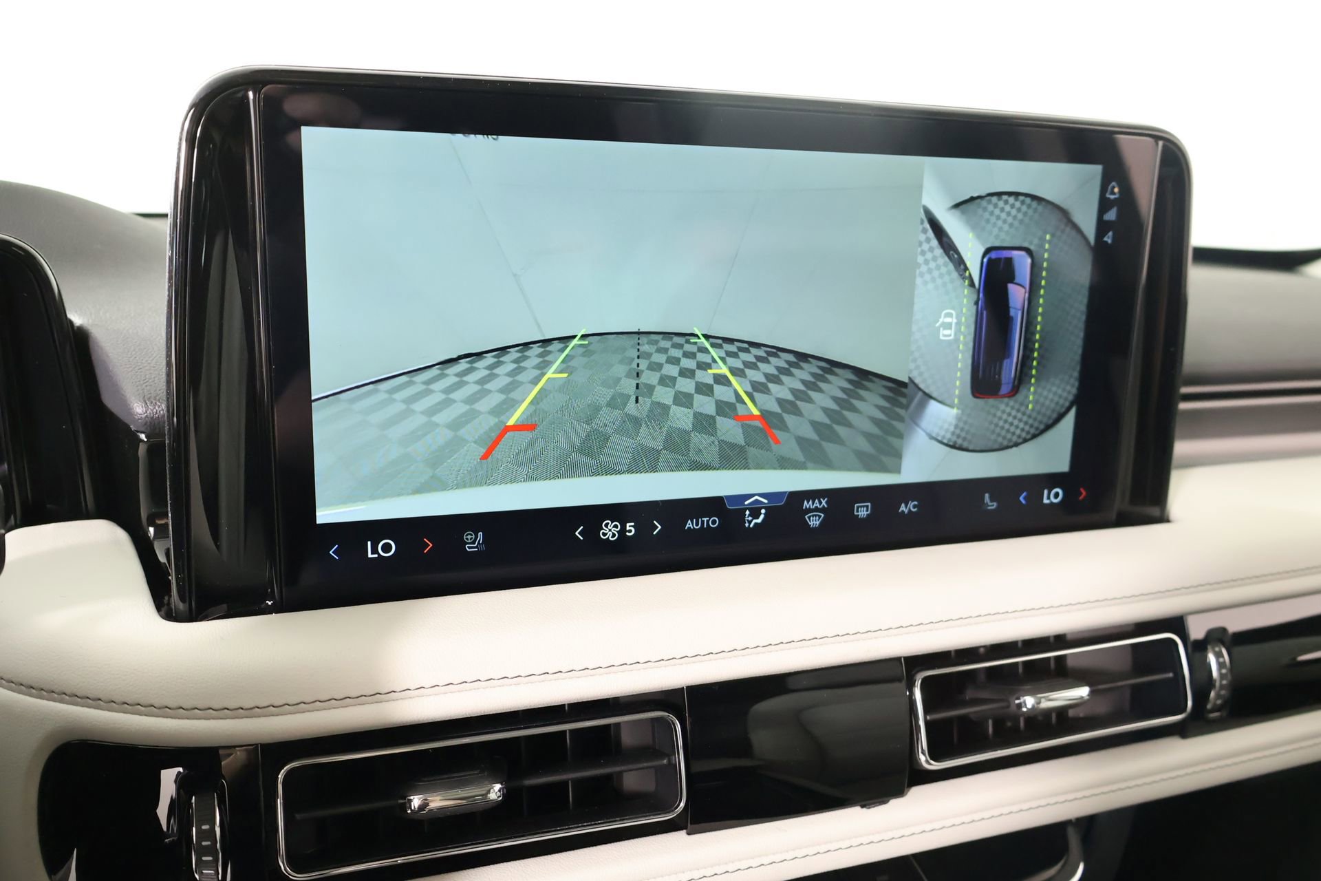 New 2026 Lincoln Aviator 2WD image 6