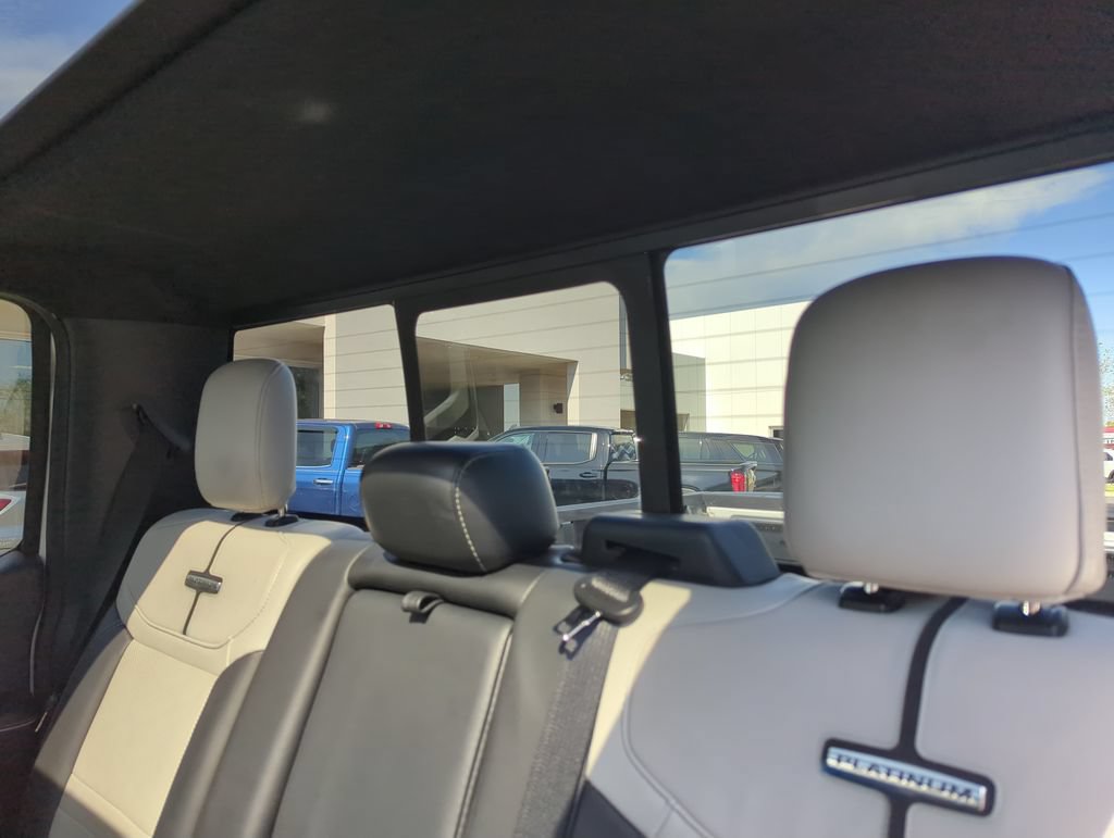 Used 2023 Ford F150 Lightning Platinum AWD/4WD image 29