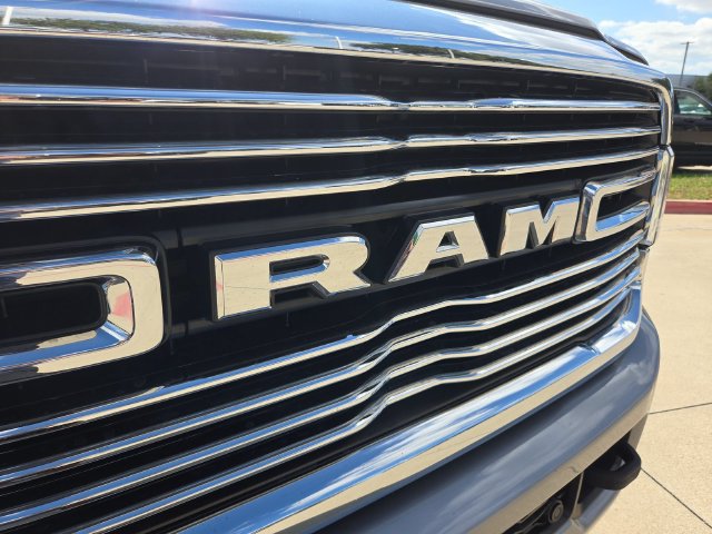 Used 2024 RAM 2500 Laramie AWD/4WD image 30