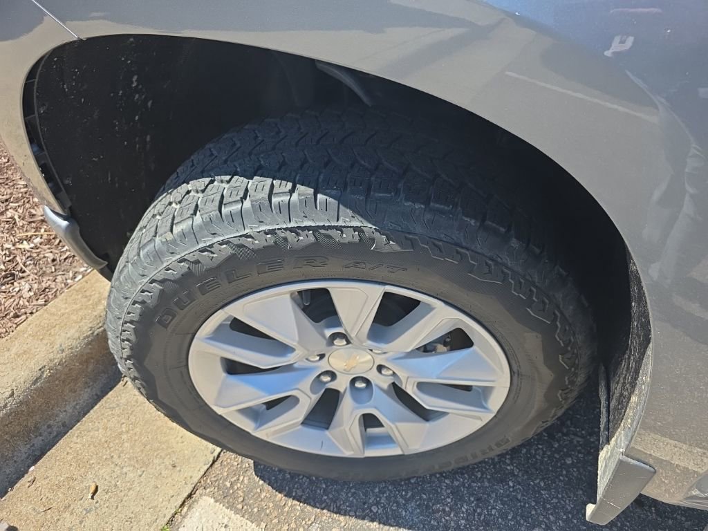 Used 2021 Chevrolet Silverado 1500 Custom w/ LPO, Dark Essentials Package image 8