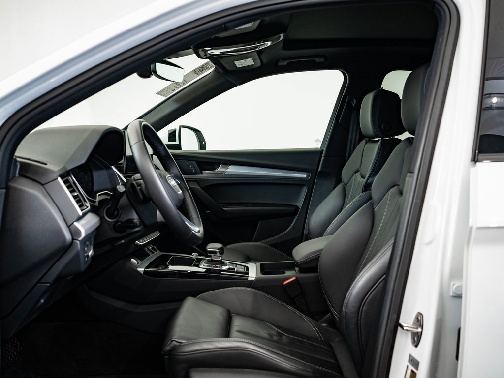 Certified 2024 Audi Q5 2.0T Premium w/ Summer of Audi Package image 24