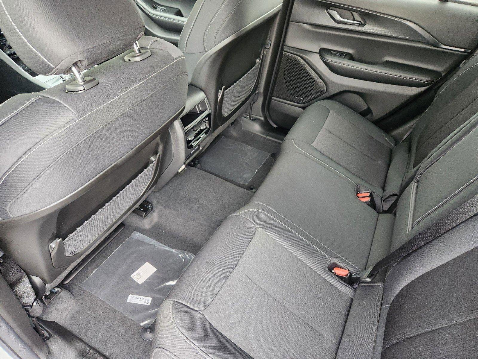 New 2025 Jeep Grand Cherokee Laredo w/ Luxury Tech Group I image 14