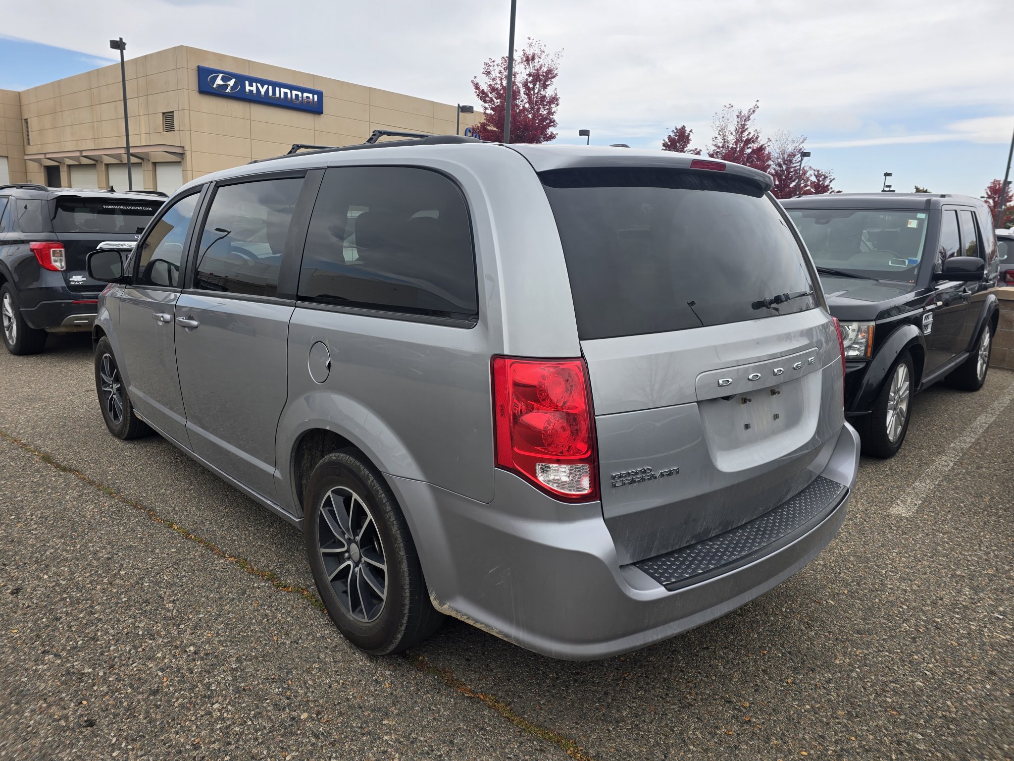 Used 2018 Dodge Grand Caravan SE FWD image 14
