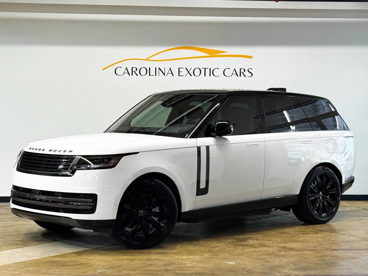 Used 2025 Land Rover Range Rover SE
