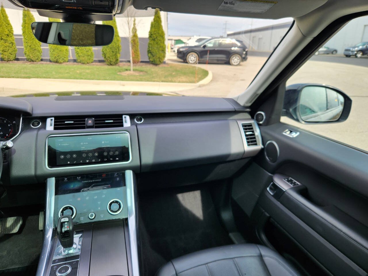 Used 2019 Land Rover Range Rover Sport HSE AWD/4WD image 17