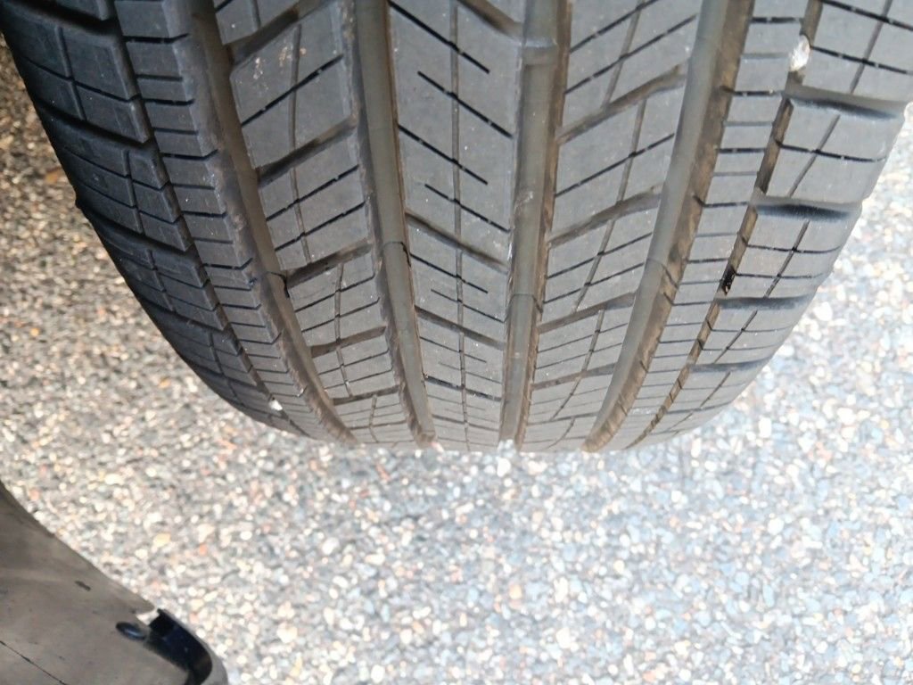 Used 2025 Volkswagen Taos SE image 26