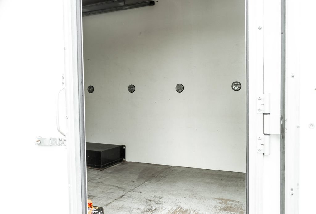 Used 2022 Ford Transit 350 DRW RWD image 19