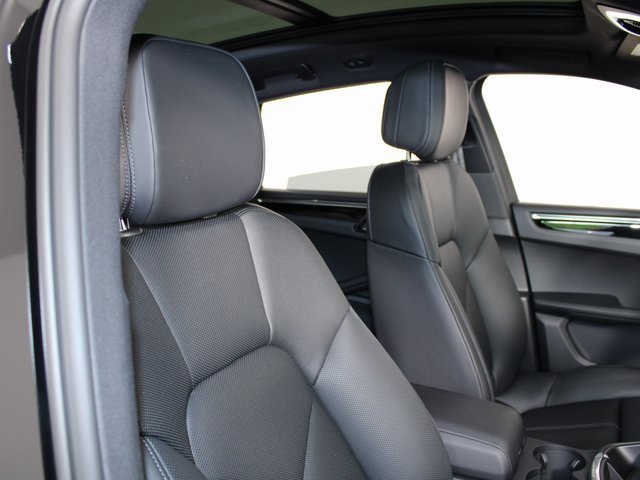 New 2025 Porsche Macan image 28